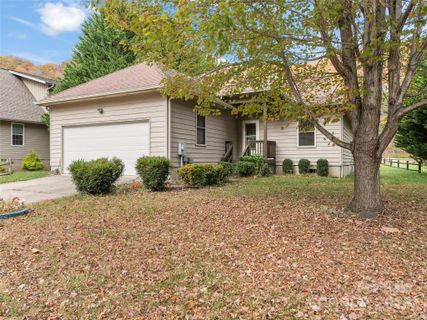83 Indian Trace Road sold home in River Wind, Maggie Valley, NC