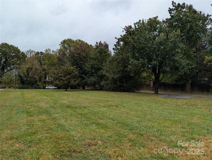 1332 Mecklenburg Highway