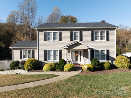 921 Plantation Drive sold home in Plantation Heights, Lenoir, NC