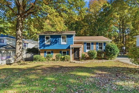814 Dobson Drive