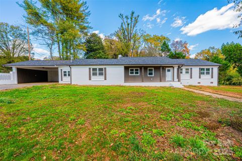A home in Lyle Haven, Conover