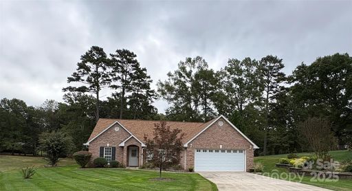 517 Fairway Ridge Road sold home in Meadowbrook, Salisbury, NC