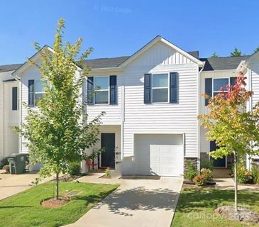 1354 Cypress Loop sold home in Oak Ridge Townhomes, Newton, NC