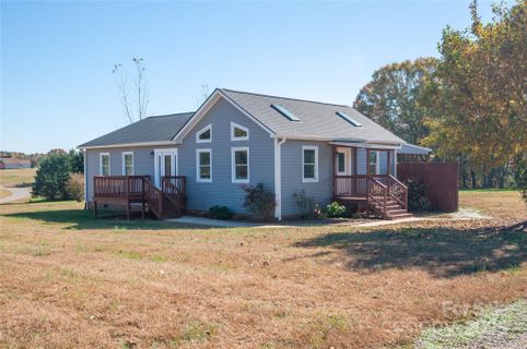 182 Red Hawk Lane sold home in Glen Acres, Olin, NC