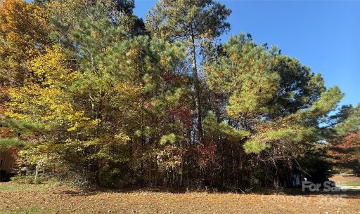 8870 Braxton Drive pending home in Northview Harbour, Sherrills Ford, NC