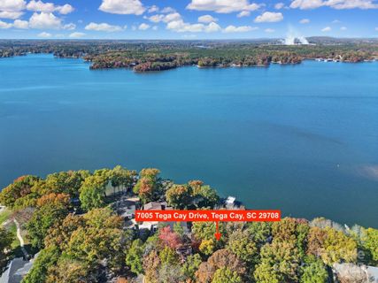 7005 Tega Cay Drive