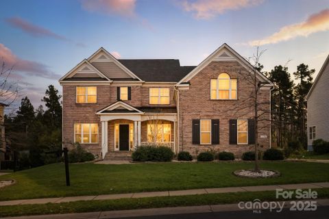 374 Hampton Trail Drive active home in Habersham, Fort Mill, SC