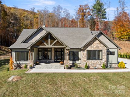 10 Slate Drive sold home in Stoneridge At Hayes Mountain, Candler, NC