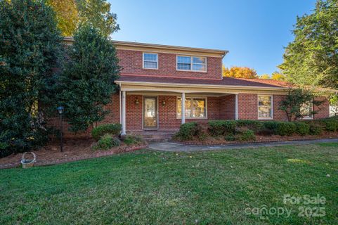 1131 Woodvale Avenue sold home in Sherwood Forest, Gastonia, NC
