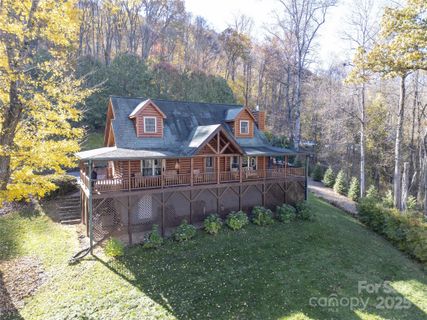Homes in Pinnacle Ridge, Waynesville