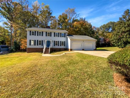 561 Briarwood Lane