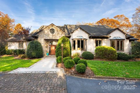 106 Woodglen Court