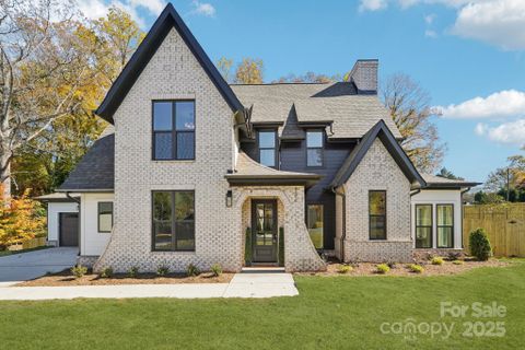 132 Sardis Lane pending home in Lansdowne, Charlotte, NC