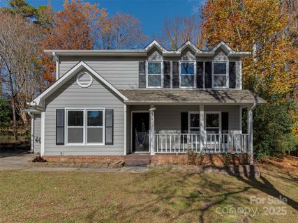 7413 Lockmont Drive sold home in Idlewild Woods, Charlotte, NC