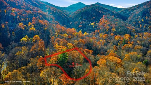 1373 Dogwood Drive sold home in Wild Acres, Maggie Valley, NC