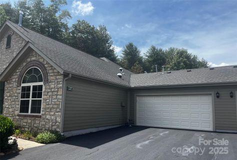 27 Outlook Circle sold home in Craggy View Cottages, Swannanoa, NC