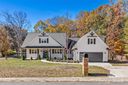 8946 Fallsdale Drive sold home in Charlotte, SC