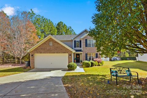 7200 Cascading Pines Drive sold home in Meadowview, Tega Cay, SC