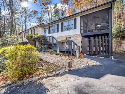Homes in Long John Mt Estates, Hendersonville