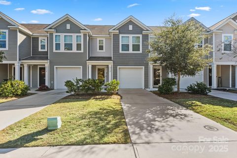 4712 Palm View Circle