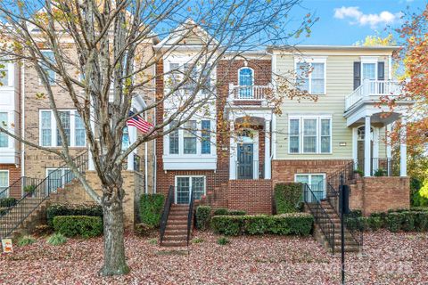 925 Lyndley Drive