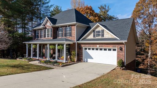 5665 Crown Terrace sold home in Diamond Point Estates, Hickory, NC