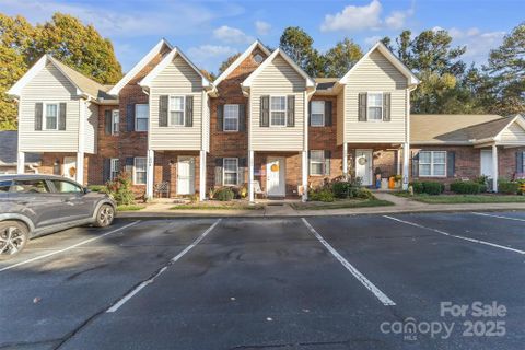 1096 22nd Street sold home in Spring Meadows, Hickory, NC