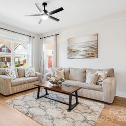 11 Byrdcliffe Lane
