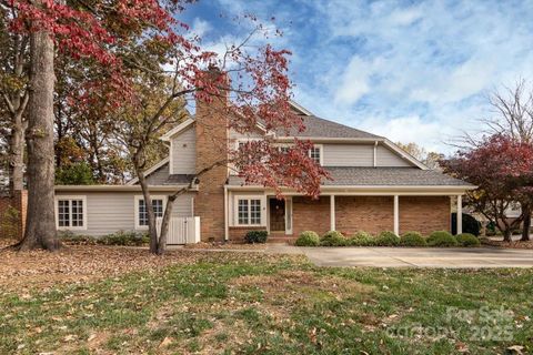 1827 Meadowood Lane sold home in Providence Place, Charlotte, NC