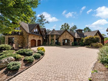 78 Raven Cliff Lane