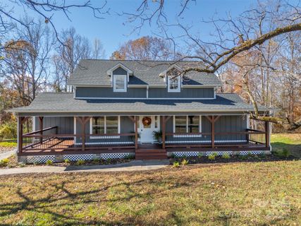 1121 Cove Road