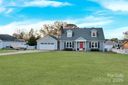 16917 Knoxwood Drive sold home in Huntersville, SC