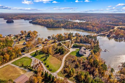 1995 Marina Pointe Road sold home in Sunset Pointe, Salisbury, NC