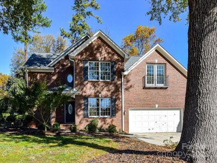 21410 Pinecrest Place active home in Island Forest, Cornelius, NC
