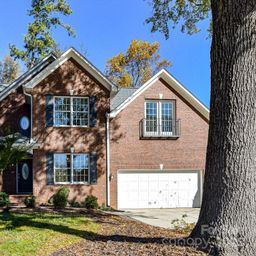 21410 Pinecrest Place