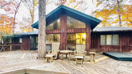182 Bellwood Loop