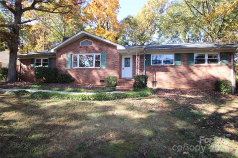 1631 Oline Place sold home in Woodberry Forest, Charlotte, NC