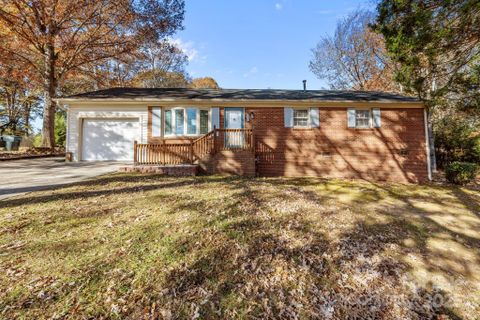 4007 Brookstone Court sold home in Silverstone, Gastonia, NC
