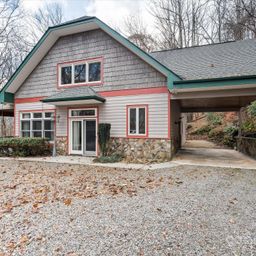 905 Old Fiddle Road