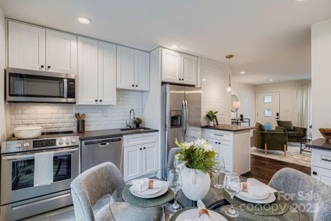 1608 Herrin Avenue sold home in Shamrock Green, Charlotte, NC