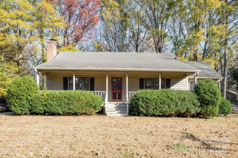 7615 Alexander Road
