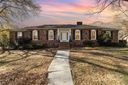 300 Gloucestershire Road sold home in Winston Salem, SC