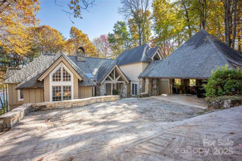 132 Red Bird Circle active home in Lake Toxaway Estates, Lake Toxaway, NC