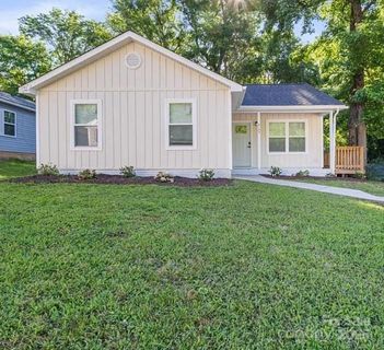 3133 Amay James Avenue pending home in Reid Park, Charlotte, NC