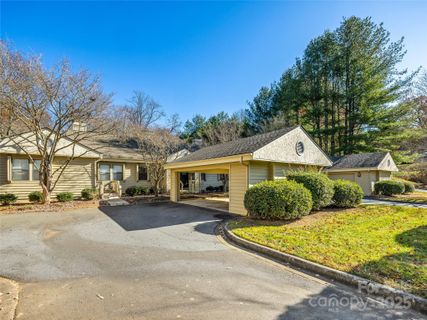 3602 Angelus Circle sold home in The Cloisters, Asheville, NC
