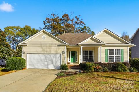 912 Gold Finch Circle sold home in Savannah Place, Fort Mill, SC