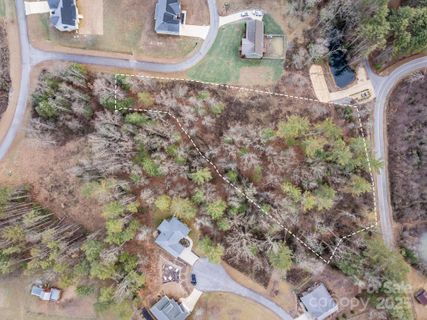 00 Crystal Mountain Drive active home in Crystal Creek, Hendersonville, NC
