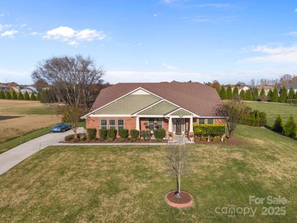 317 Candella Drive sold home in Candella, Matthews, NC