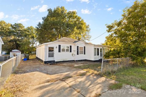 811 Cherry Road pending home in Westover, Rock Hill, SC