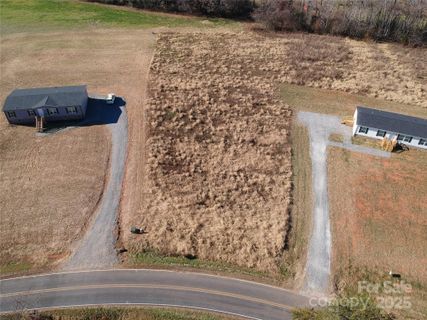 497 Eagle Mills Road sold home in Village At The Mills, Hamptonville, NC